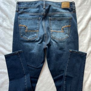 American Eagle Hi-Rise Jegging